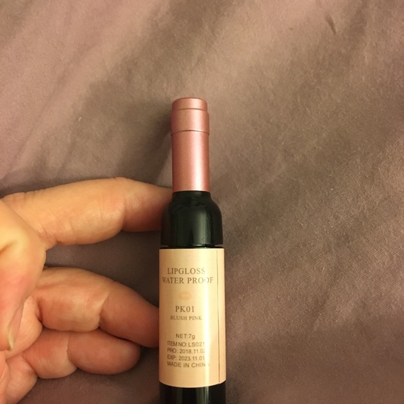 NWT Man Zi Miao wine lip tint - Picture 3 of 3